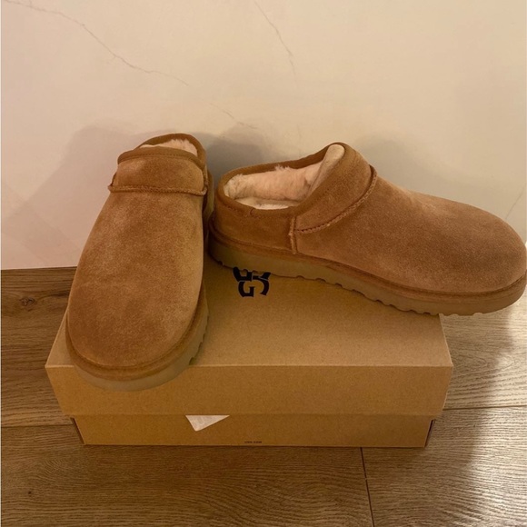 Ugg classic mini slipper in chestnut - Picture 2 of 6